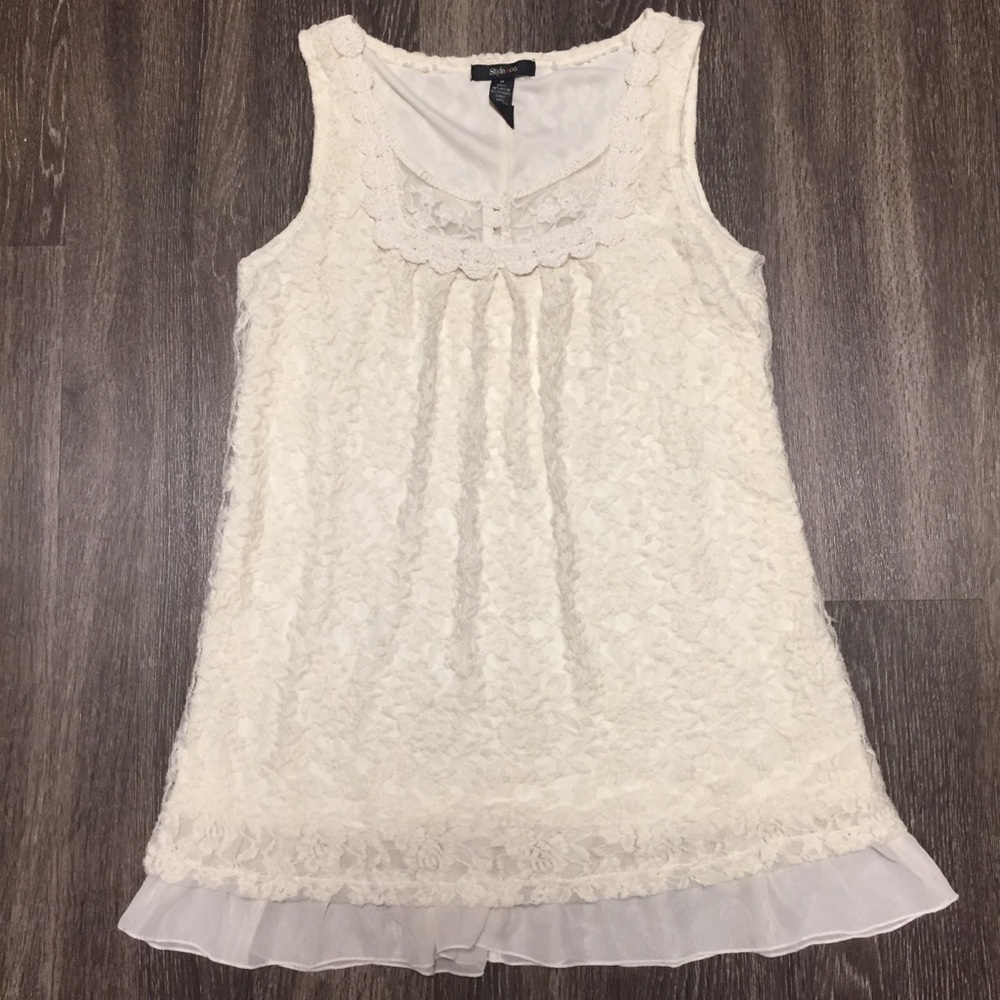 Beautiful lacy lined long top